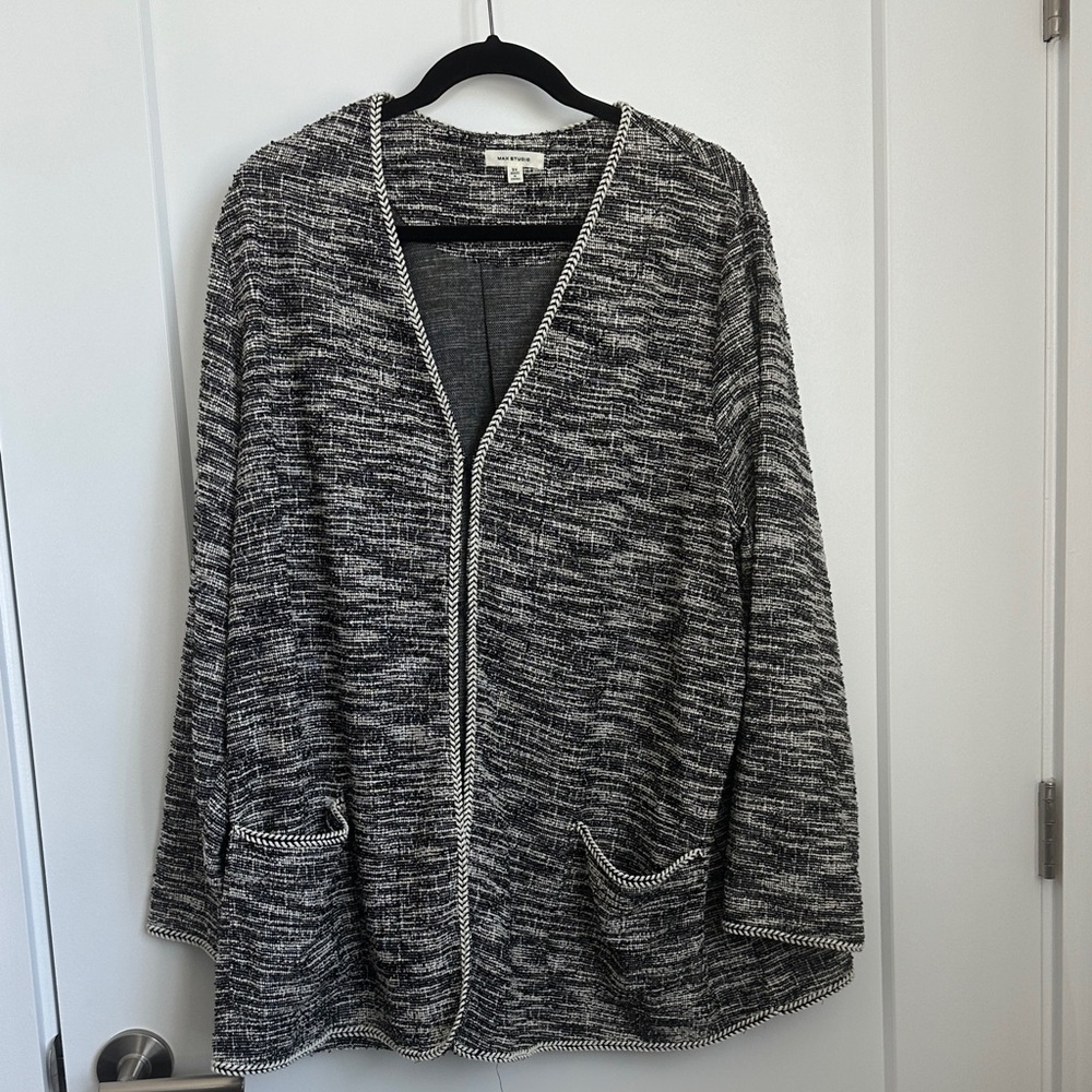 Max Studio Black and White Blazer